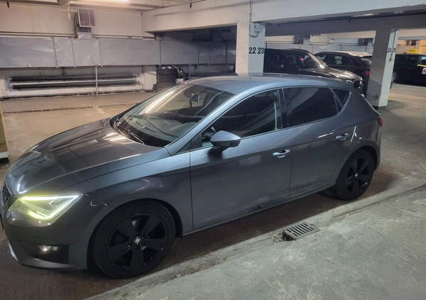 Seat Leon cena 37900 przebieg: 225000, rok produkcji 2012 z Warszawa małe 407